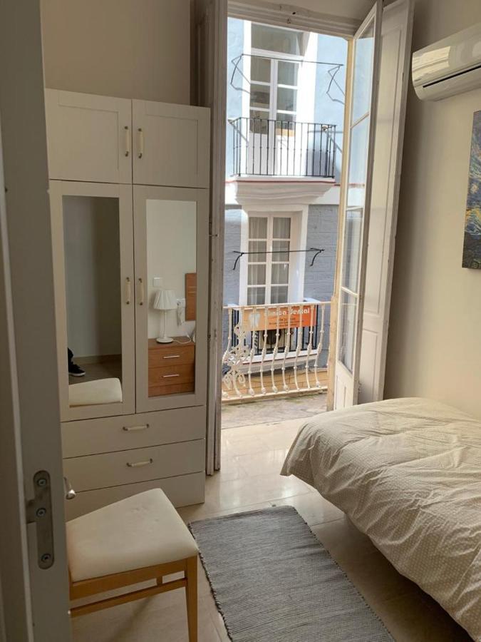 Apartamentos Valverde Cádiz 1 - A Exterior foto